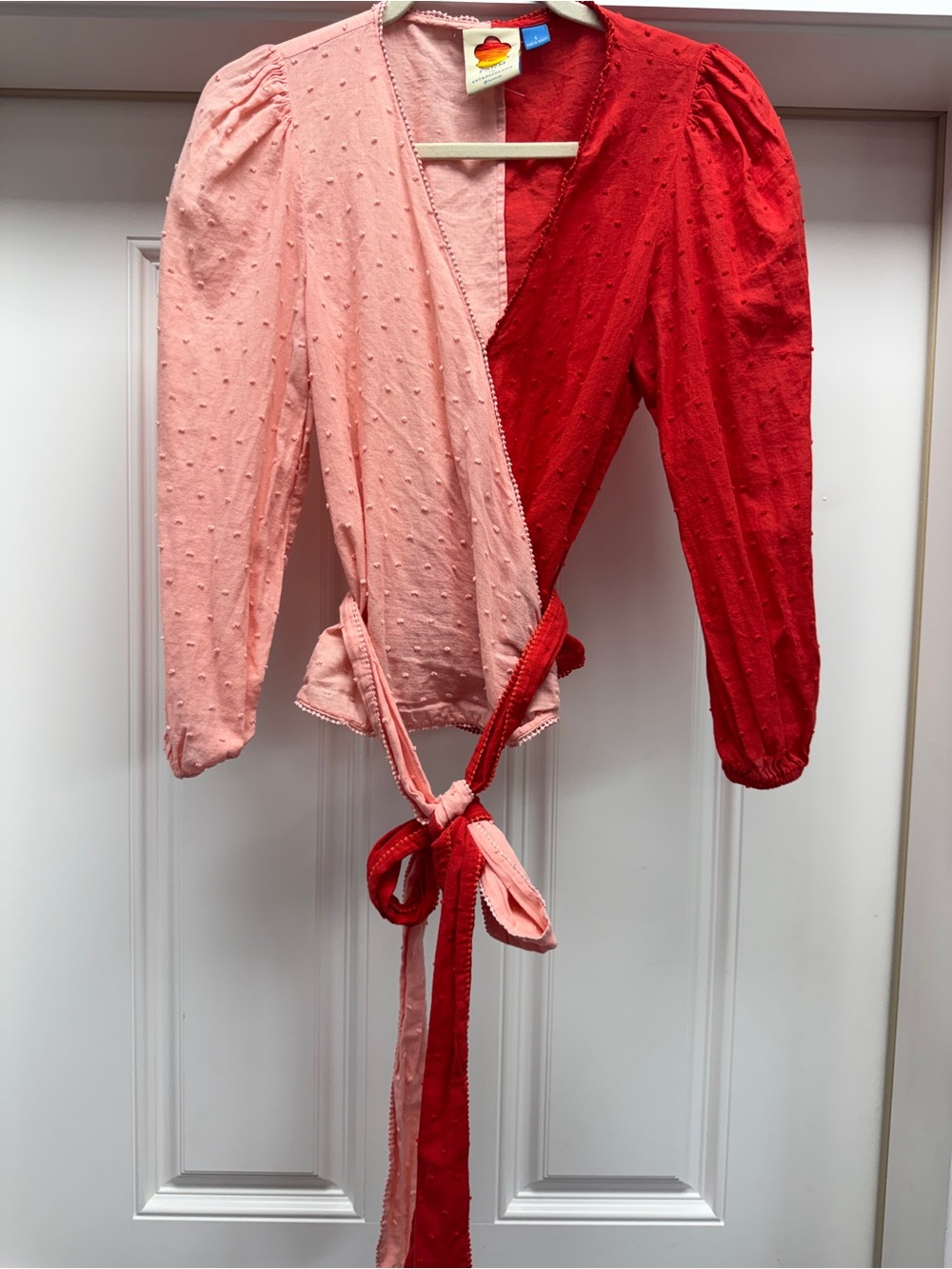 Anthropologie x FARM Rio Wrap Blouse Swiss Dot Puff Sleeve Colorblock Pink Red - Picture 5 of 15